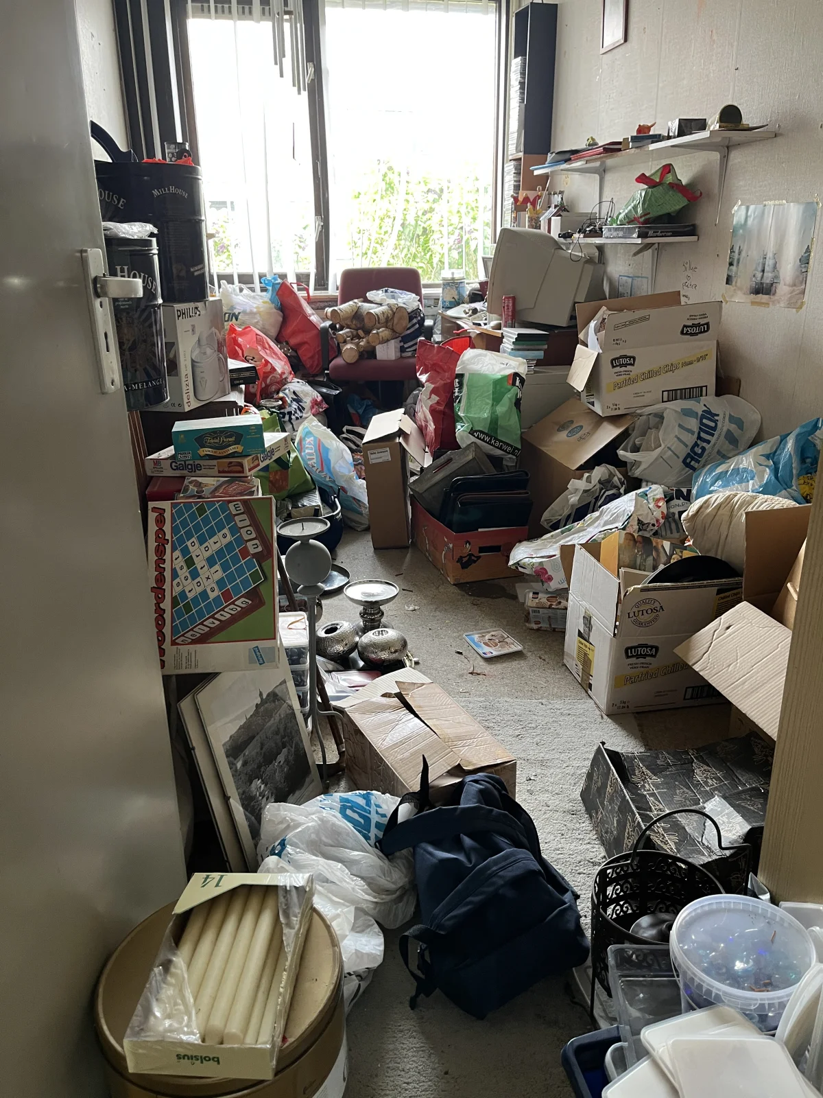 Voor: Woningontruiming, IJsselstein (Utrecht)