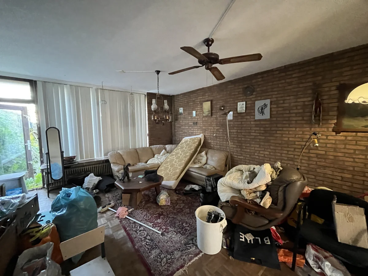 Voor: Woningontruiming, Oostzaan (Amsterdam)