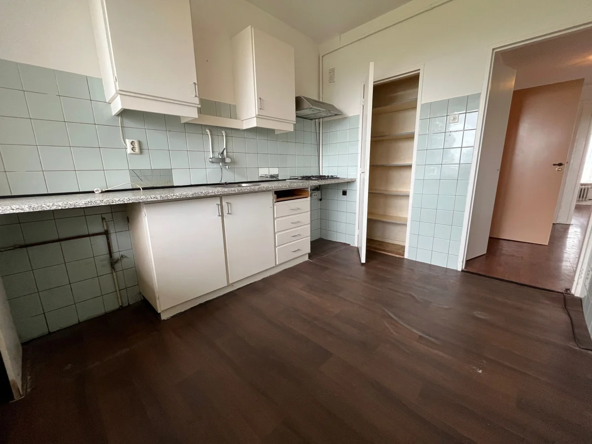 Na: Woningontruiming Amsterdam (Noord-Holland)