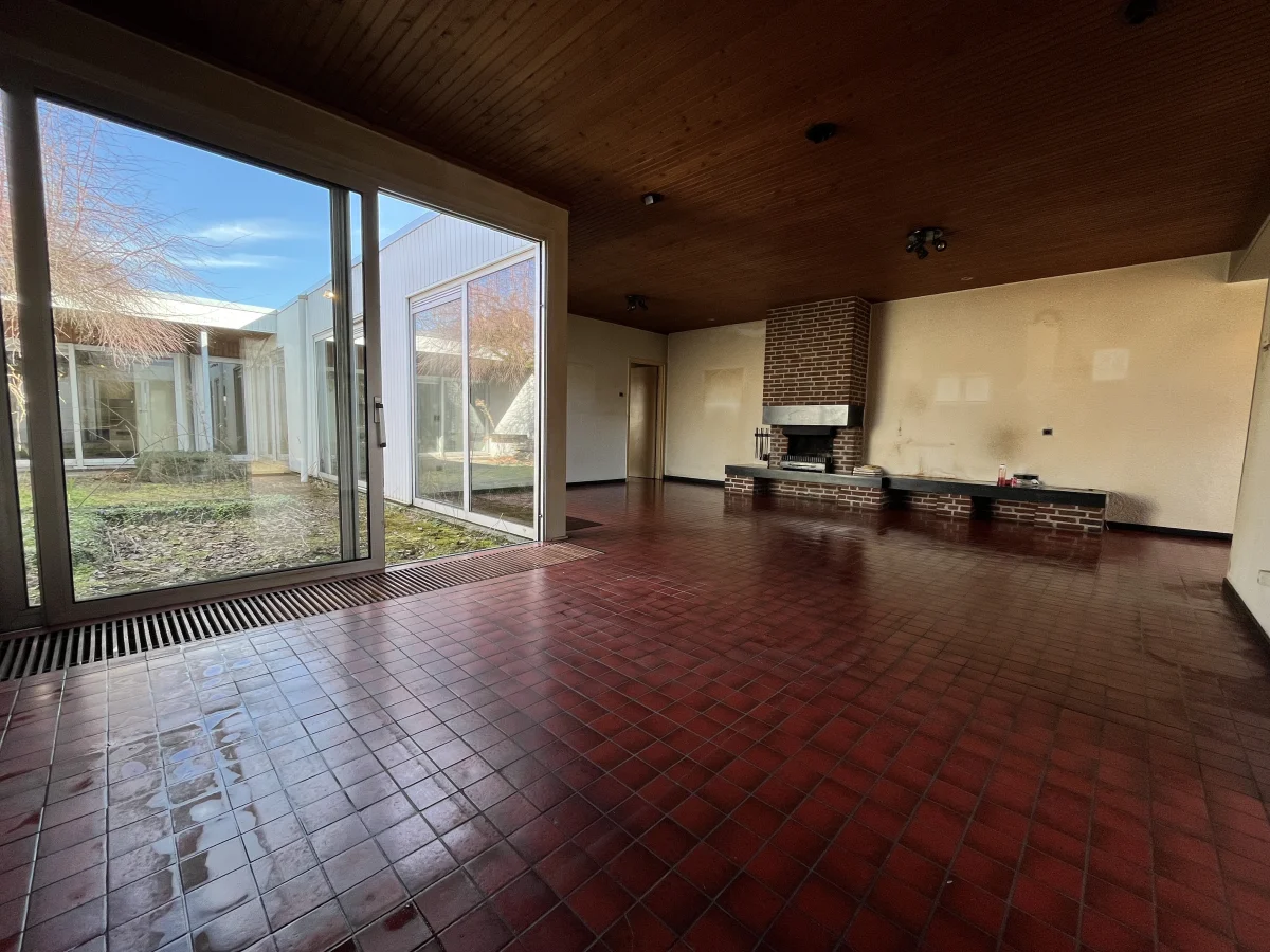 Na: Woningontruiming, Weesp (Amsterdam)